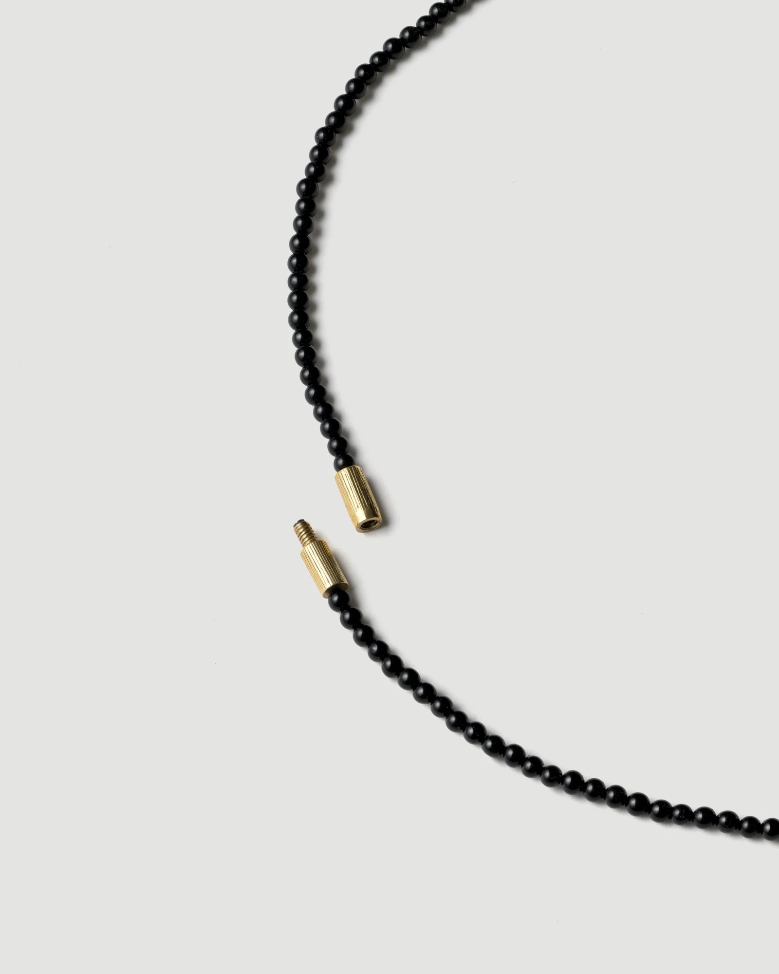 LORO - amulet onyx necklace 02 | Studio Doe
