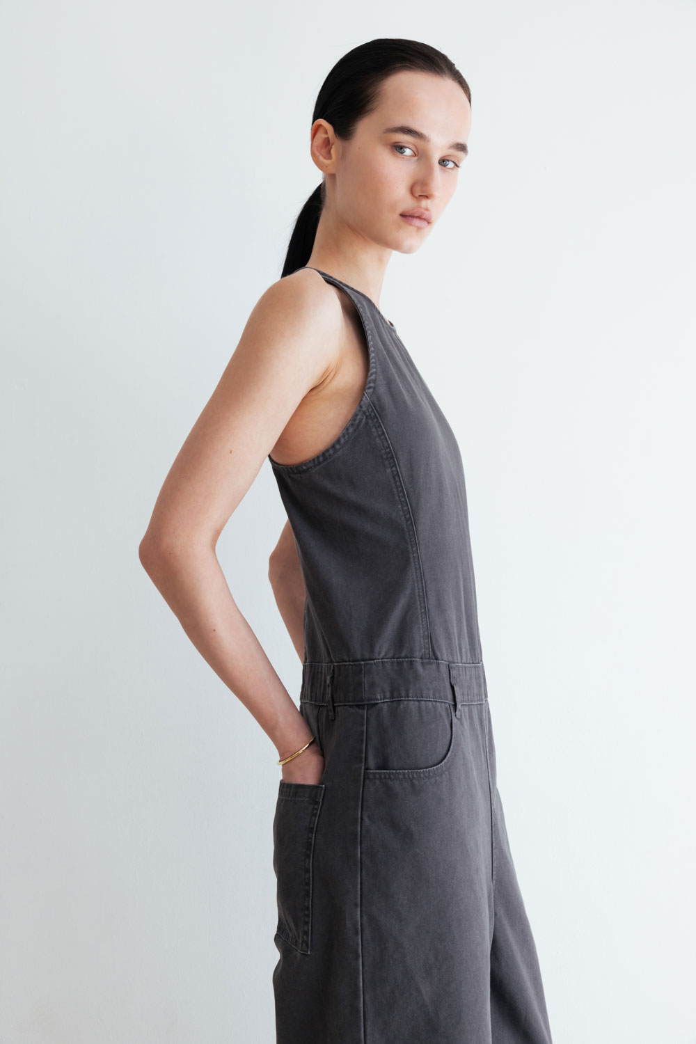 台湾発新作【STUDIO DOE】 Low Rise Cutout Jumpsuit Studio Doe - 低腰剪接連身褲| Studio Doe
