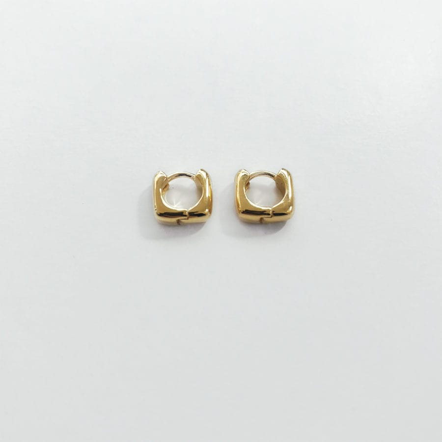 SQ pierce 01 | Studio Doe