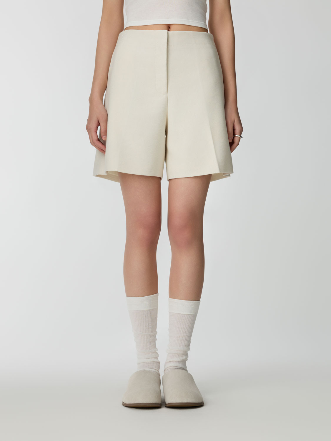 Studio Doe - Textured Stretch Quarter-Trousers | Studio Doe