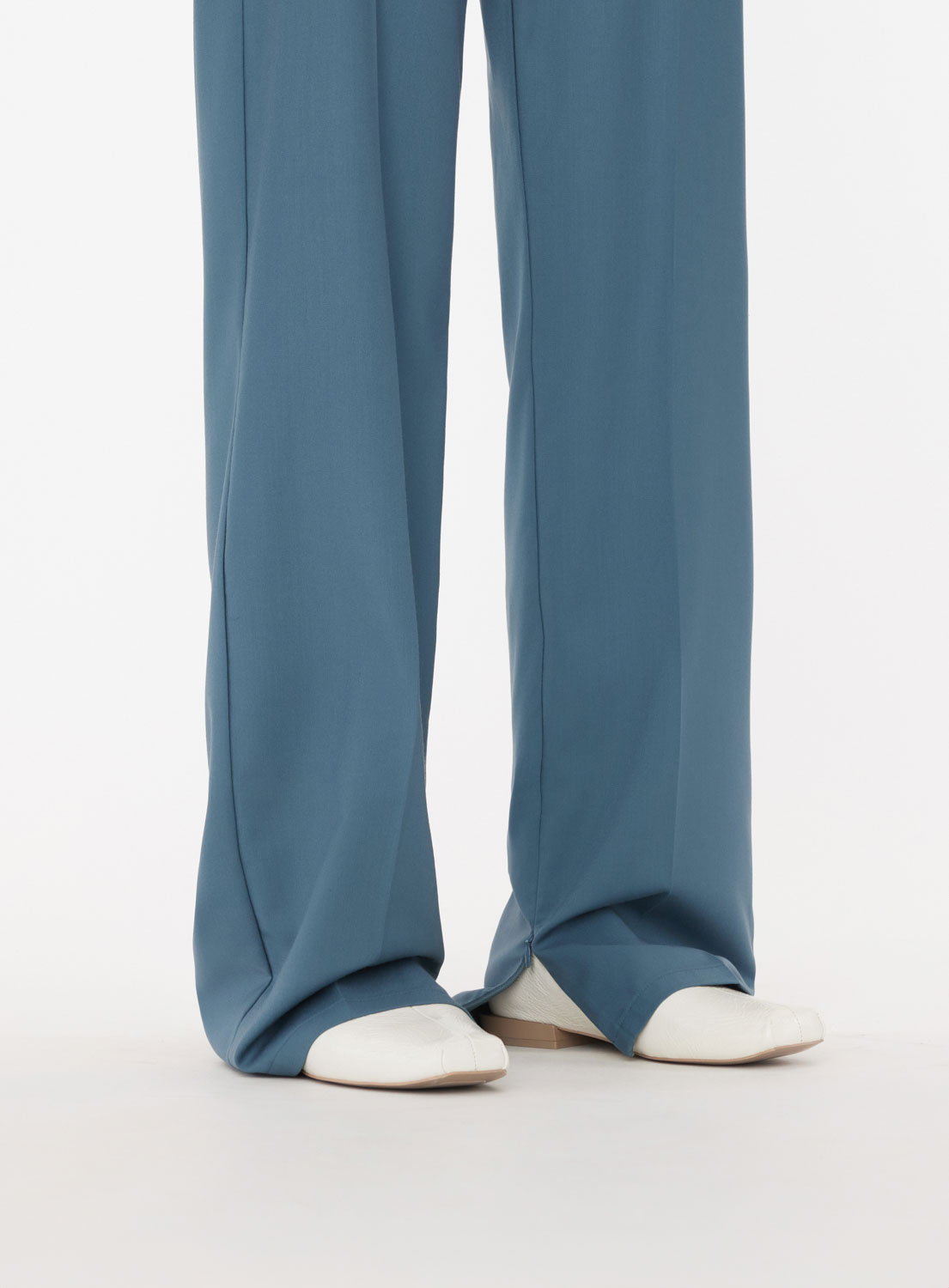 Zippered thin trousers | Studio Doe