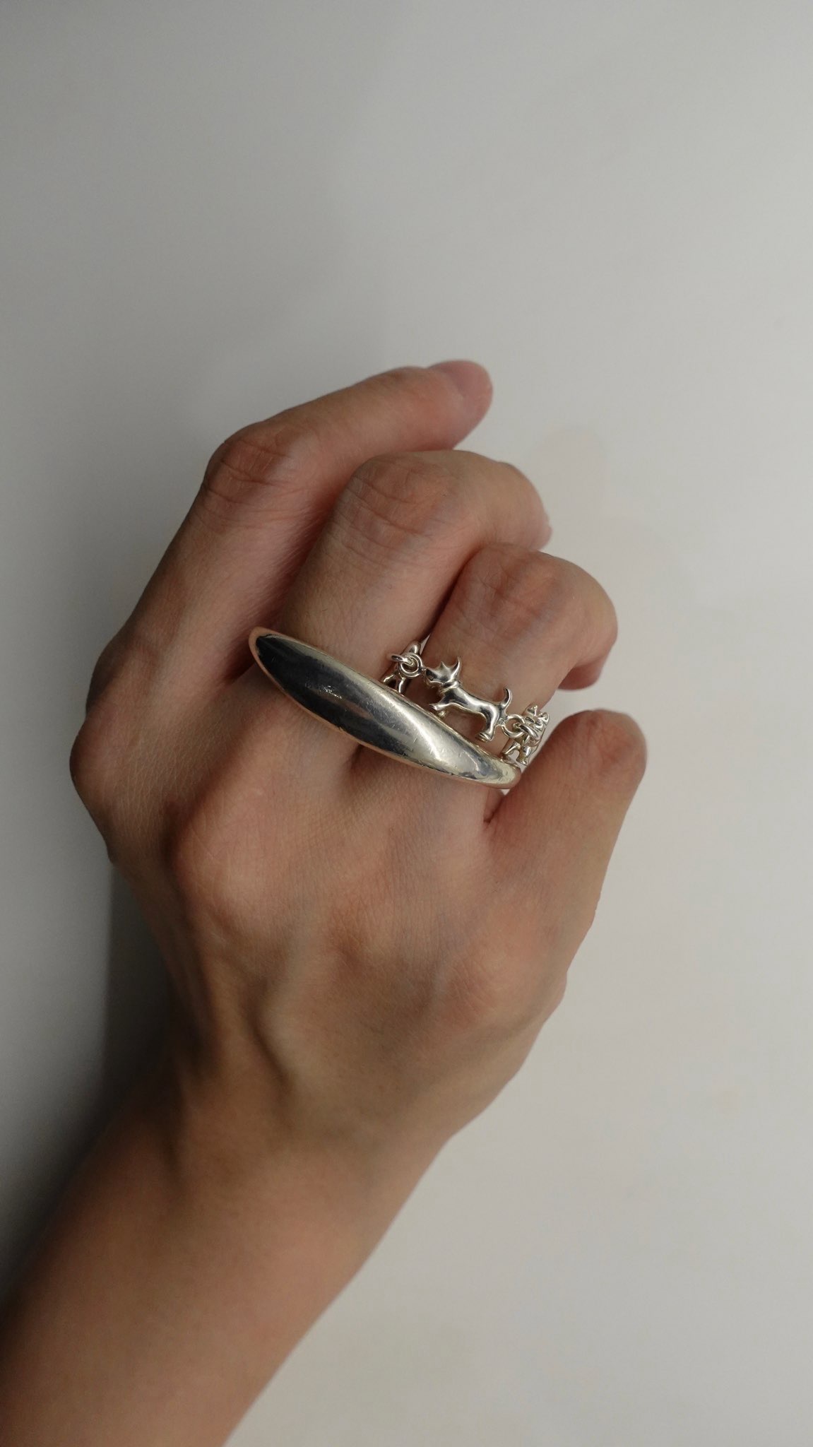 LORO - schnauzer chain ring (M) | Studio Doe