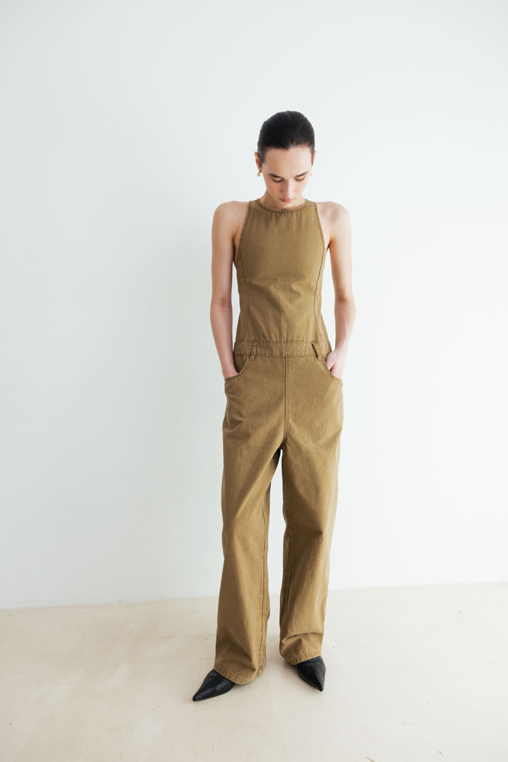台湾発新作【STUDIO DOE】 Low Rise Cutout Jumpsuit Studio Doe - 低腰剪接連身褲| Studio Doe