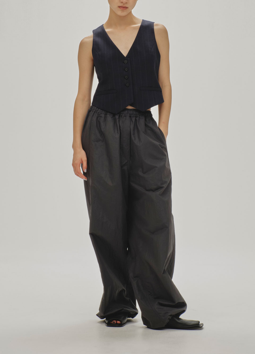 TODAYFUL ×Studiodoe Studio Doe X TODAYFUL 聯名系列單品介紹・雙面背扭轉肩背包