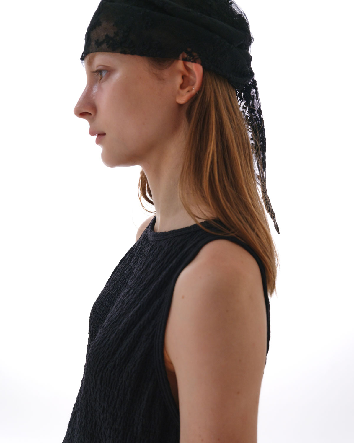 Doe Gal【STUDIO DOE】レース刺繍スカーフ風ターバン帽 預購]Studio Doe - 蕾絲刺繡頭巾帽| Studio Doe