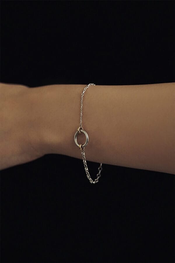 LORO - loop bracelet 01 | Studio Doe