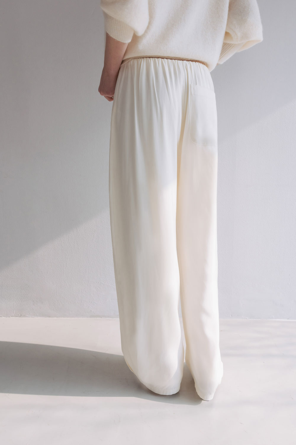パンツ STUDIO DOE Washed straight leg pants S+ Matt Satin Easy Pants | Studio Doe