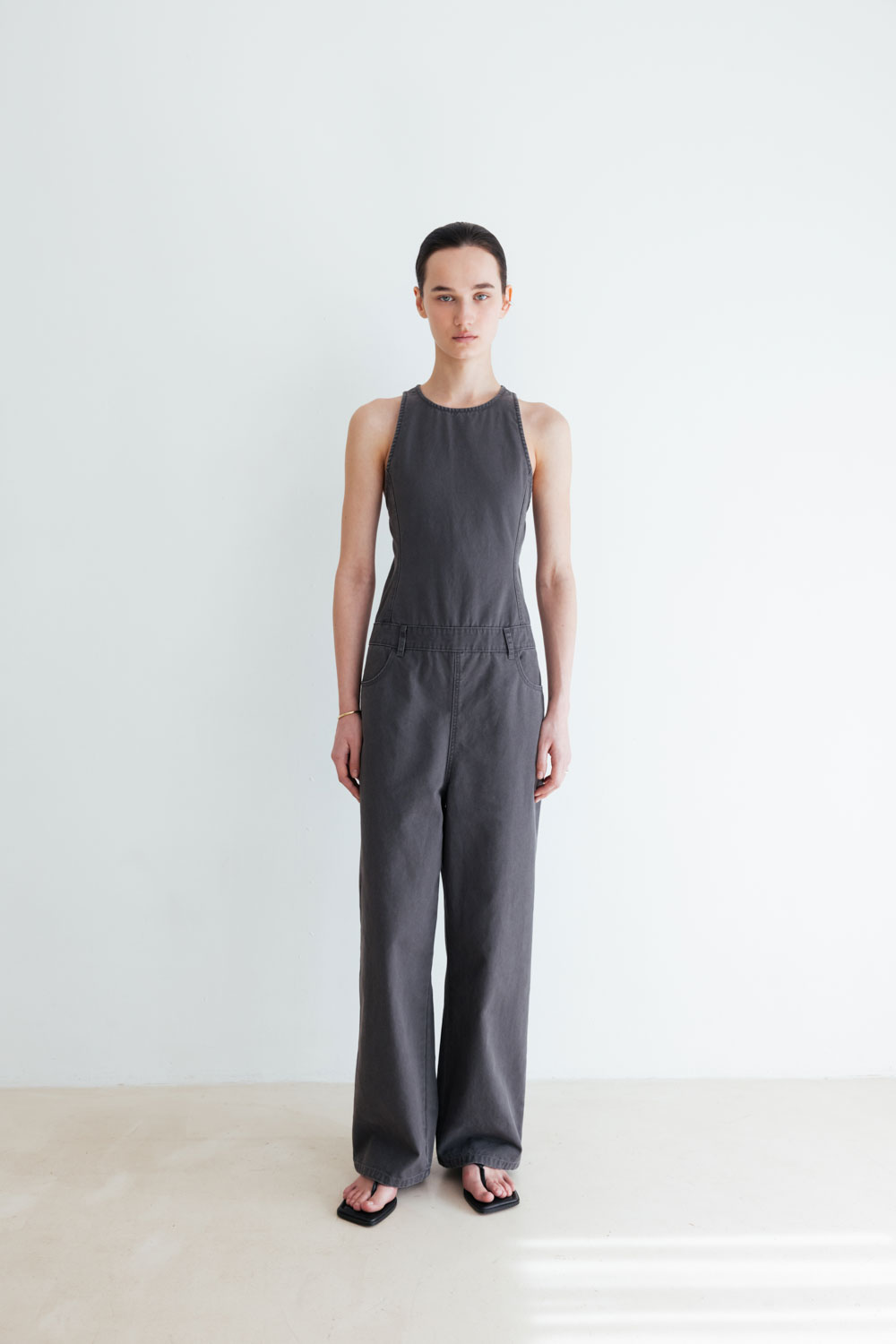 台湾発新作【STUDIO DOE】 Low Rise Cutout Jumpsuit Studio Doe - 低腰剪接連身褲| Studio Doe