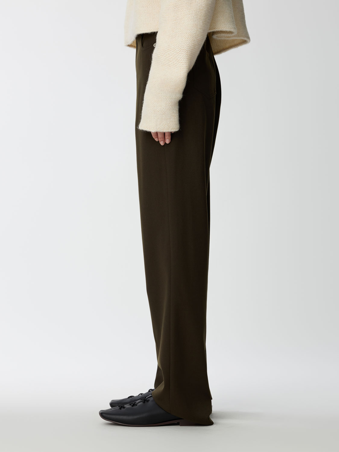 Narrow straight tapered stiff trousers | Studio Doe